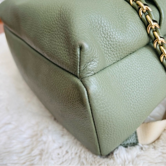 Michael Kors Army Green Leather Backpack with golden chain - Picture 7 of 10